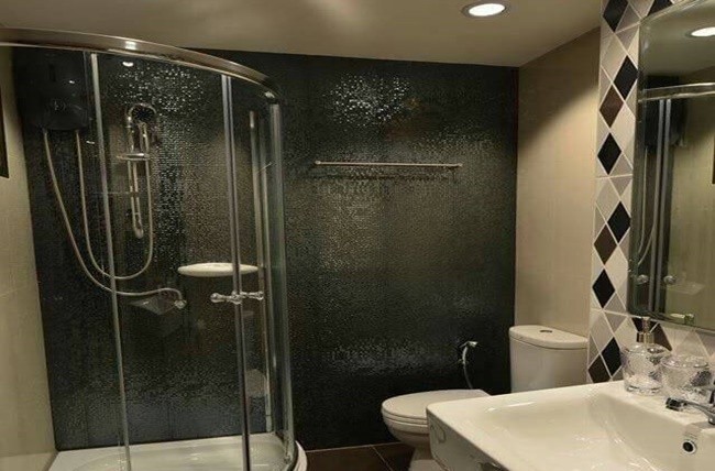 Airport Home Condo - Image 5