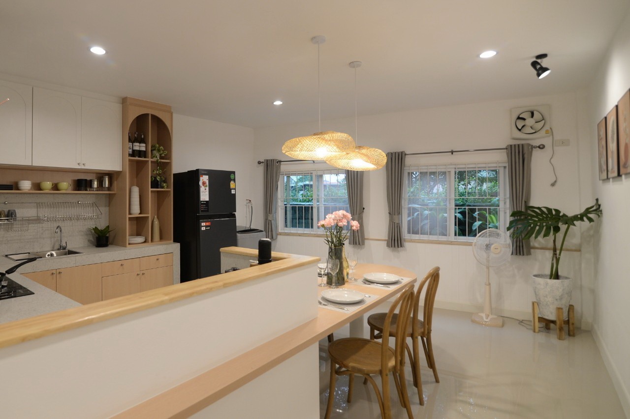 2 Bedroom House For Sale in San Phak Wan, Hang Dong, Chiang Mai - Image 4