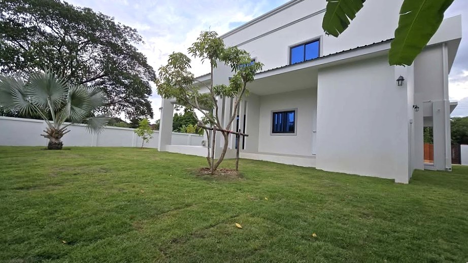 4 Bedroom House For Sale in San Na Meng, San Sai, Chiang Mai - Image 8