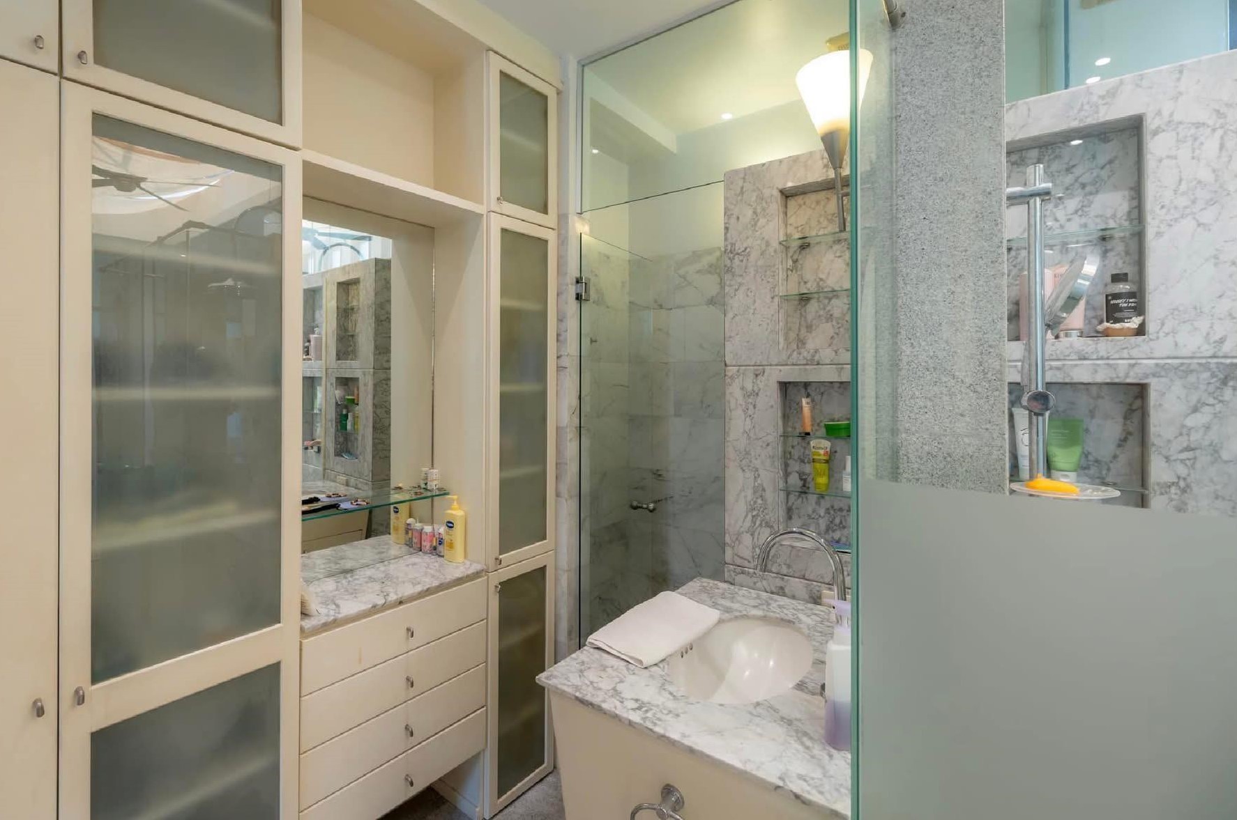 6 Bedroom House For Sale in Pa Daet, Mueang Chiang Mai, Chiang Mai - Image 11