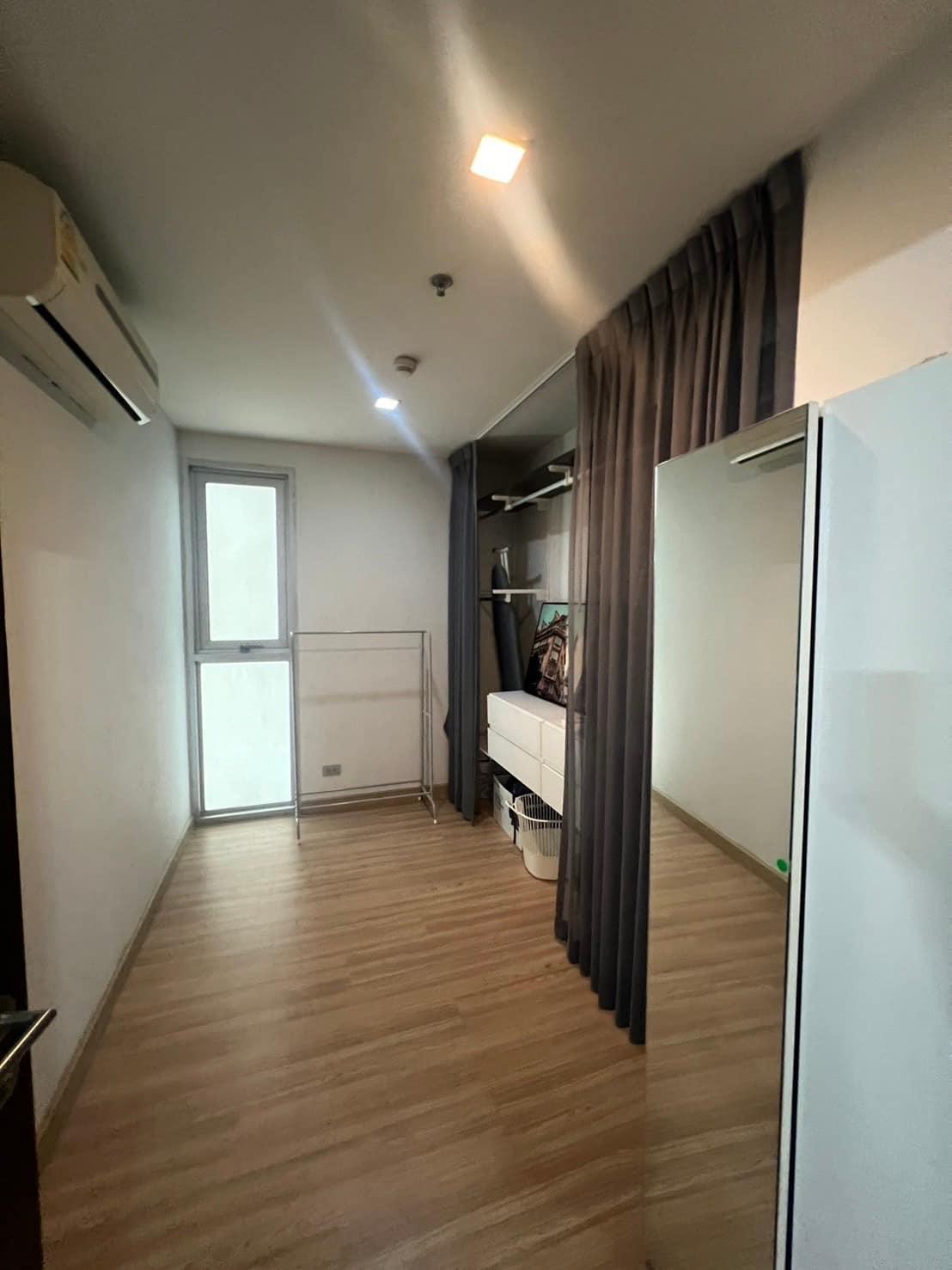 Skywalk Condominium - Image 9
