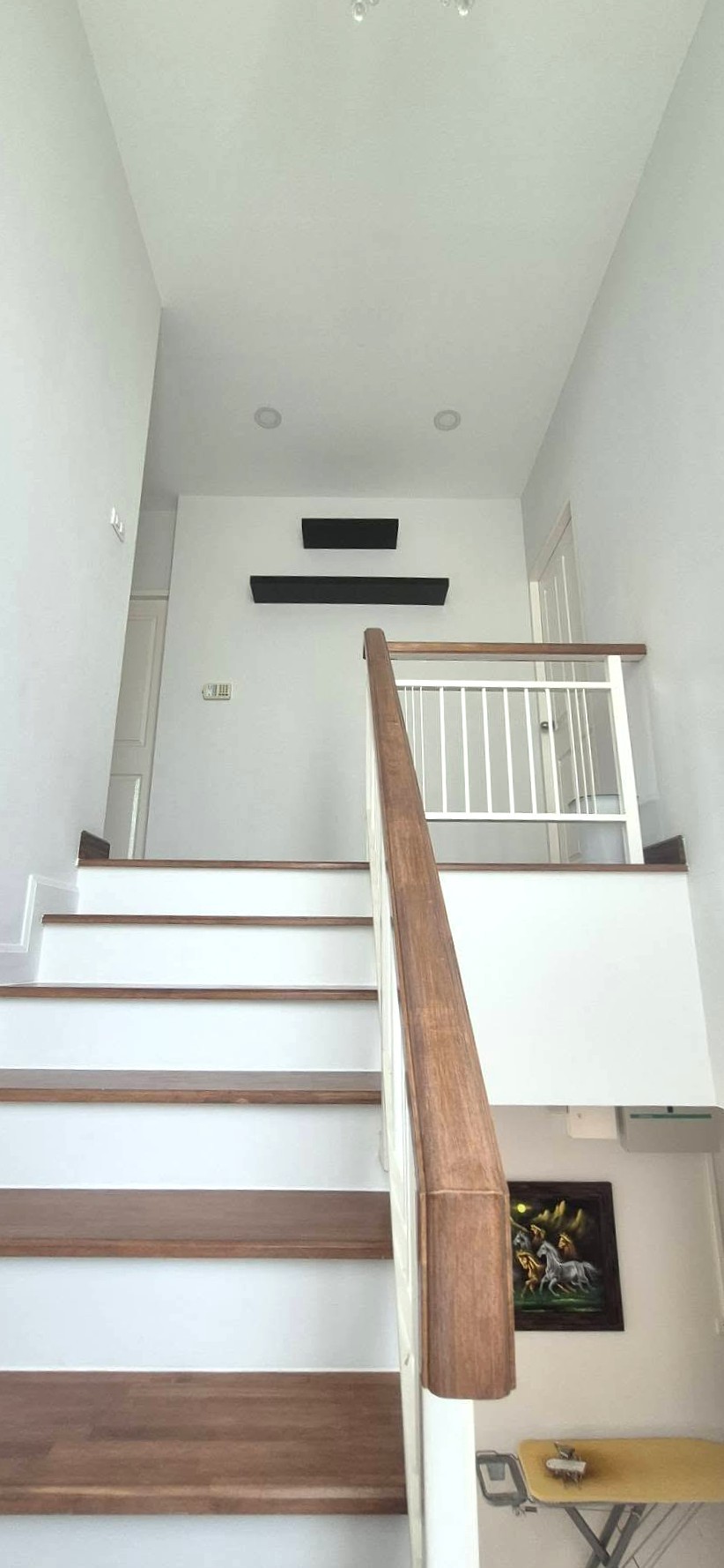 Vararom Premium City Hall - Image 6