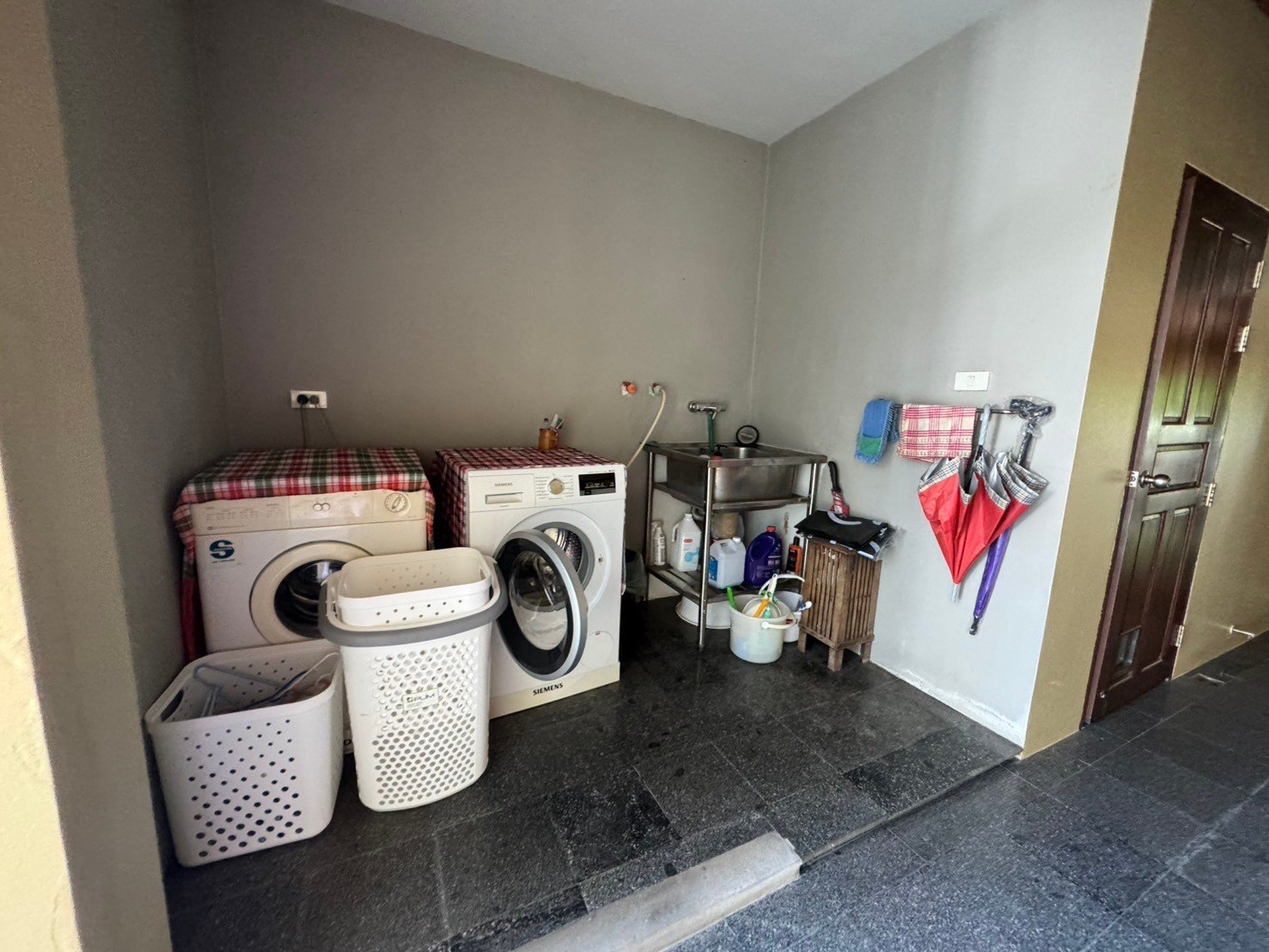 6 Bedroom House For Sale in Nam Phrae, Hang Dong, Chiang Mai - Image 29