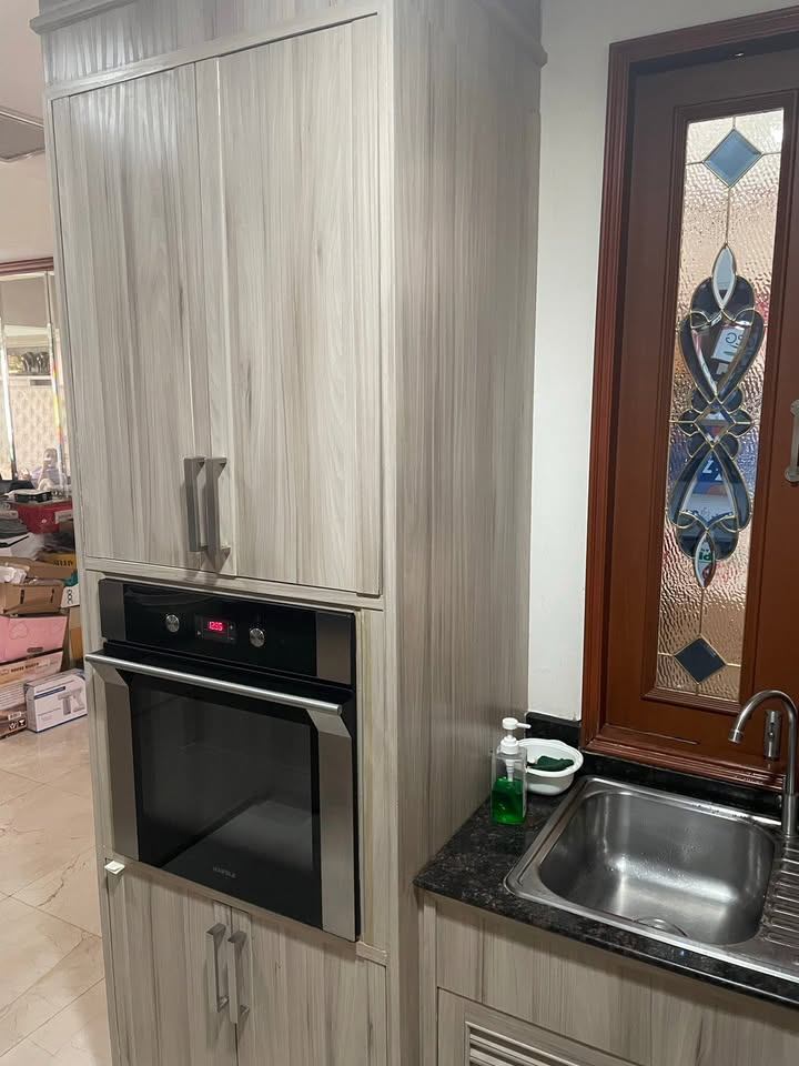 Premier Condominium - Image 10