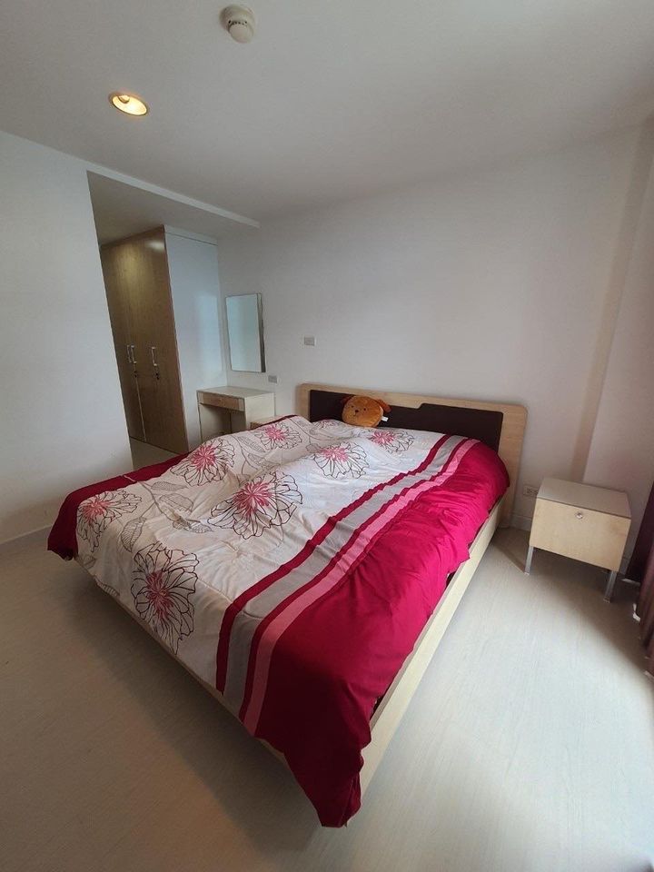 Whizdom Punnawithi Station Condominium - Image 3
