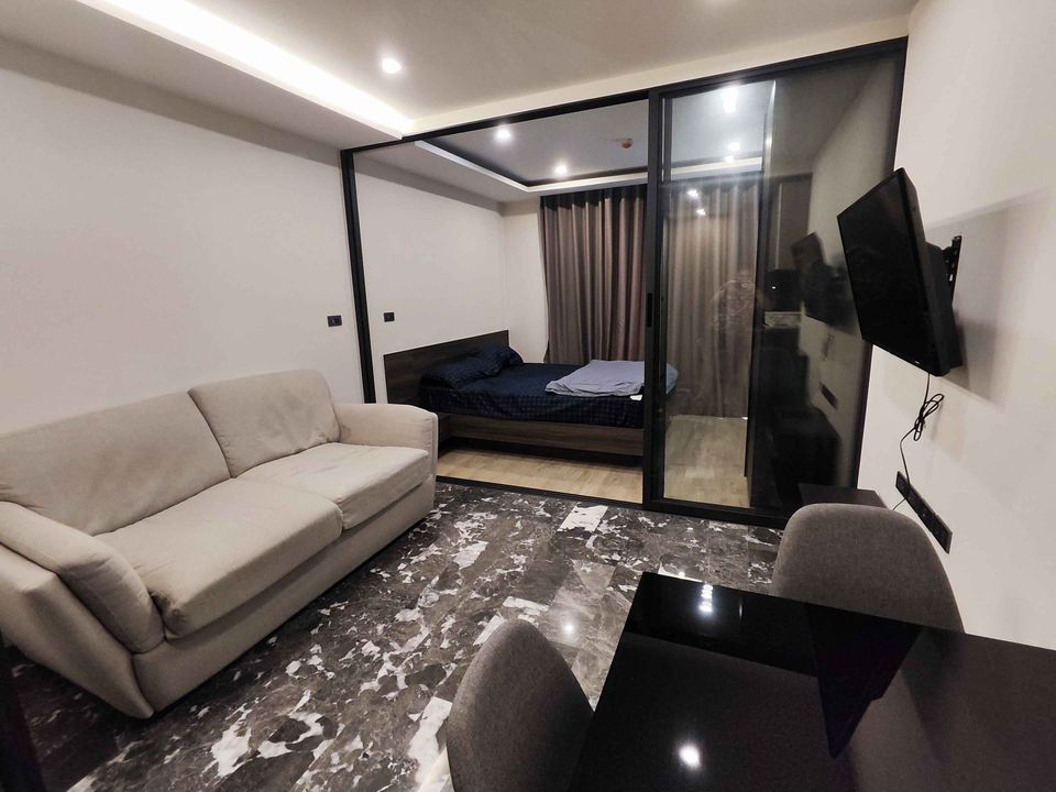 168 Sukhumvit 36 - Image 2