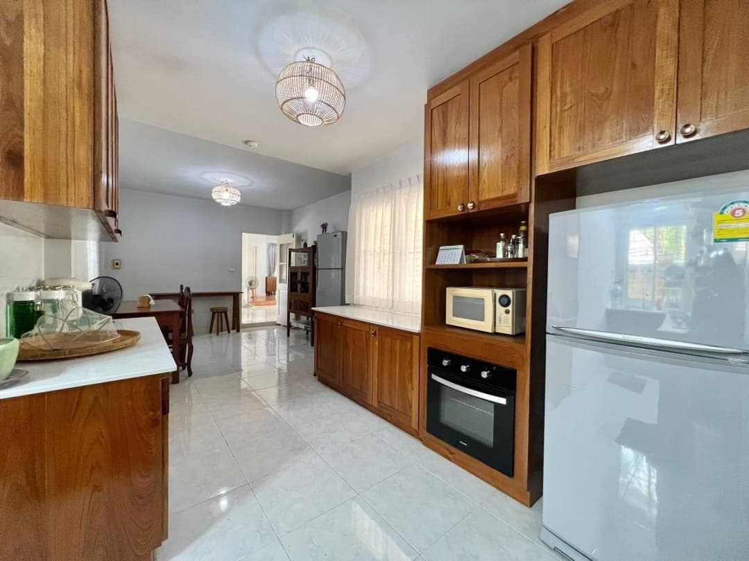 4 卧室 独立房屋  在  - Image 5