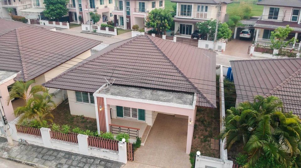 3 Bedroom House For Sale in San Phak Wan, Hang Dong, Chiang Mai - Image 2
