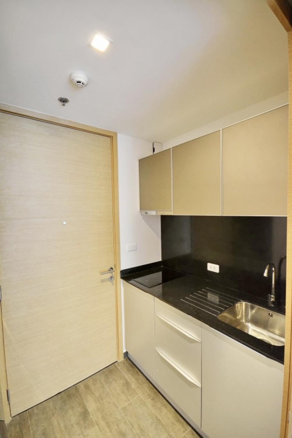 1 Bedroom Condo For Sale in Phra Khanong Nuea, Vadhana, Bangkok - Image 8