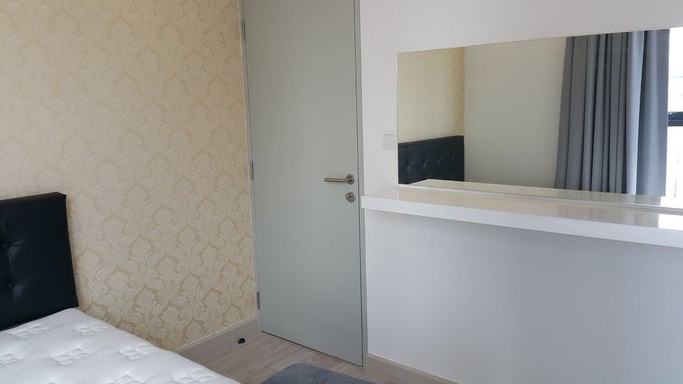 2 Bedroom Condo For Sale in Huai Khwang, Huai Khwang, Bangkok - Image 8