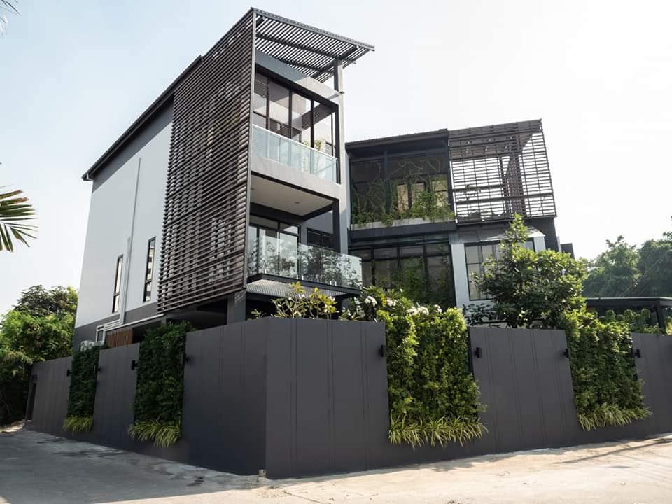4 Bedroom House For Sale in Khlong Tan Nuea, Vadhana, Bangkok - Image 1