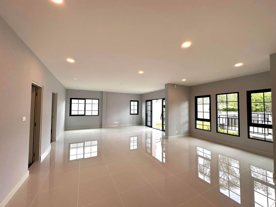 4 Bedroom House For Sale in Bang Kaeo, Bang Phli, Samut Prakan - Image 2