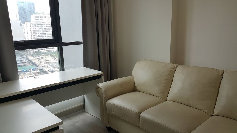 2 Bedroom Condo For Sale in Huai Khwang, Huai Khwang, Bangkok - Image 4