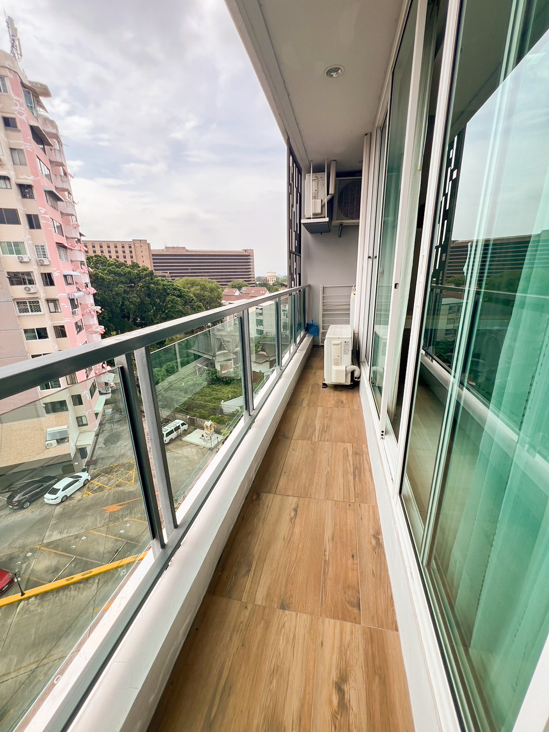 S Condo - Image 9