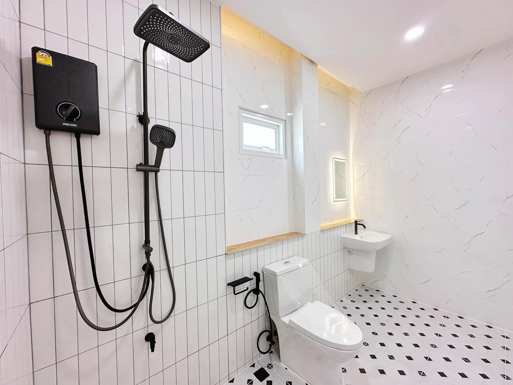 4 Bedroom House For Sale in Hang Dong, Hang Dong, Chiang Mai - Image 14