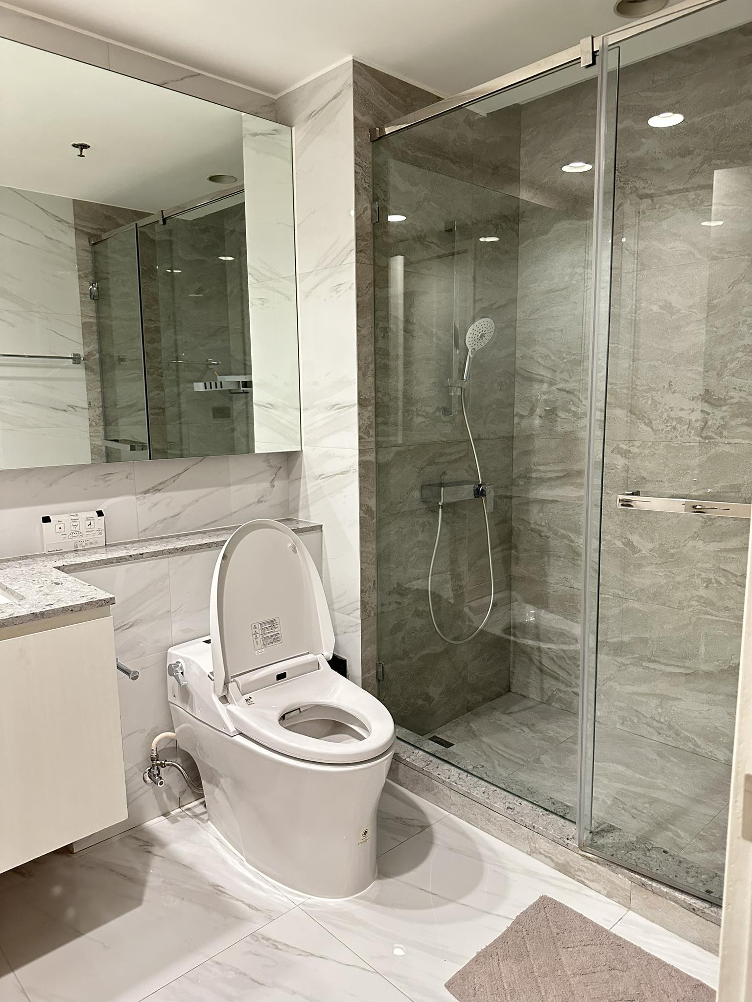 Nusasiri Grand Condominium - Image 4