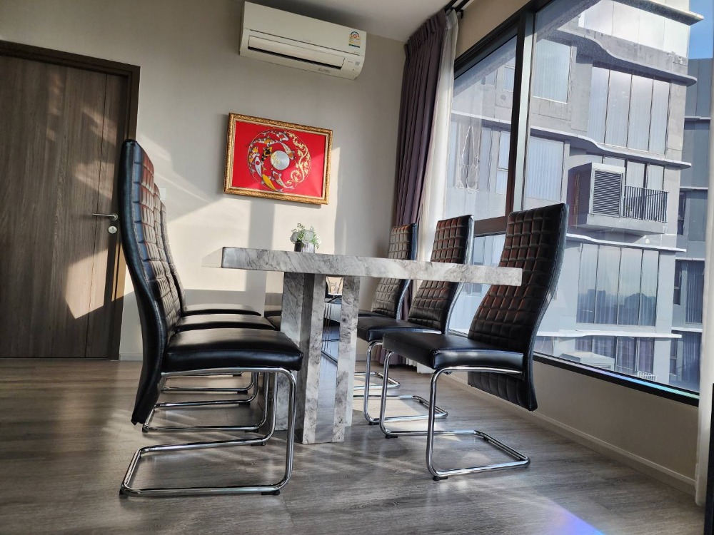 2 Bedroom Condo For Sale in Bang Kapi, Huai Khwang, Bangkok - Image 4
