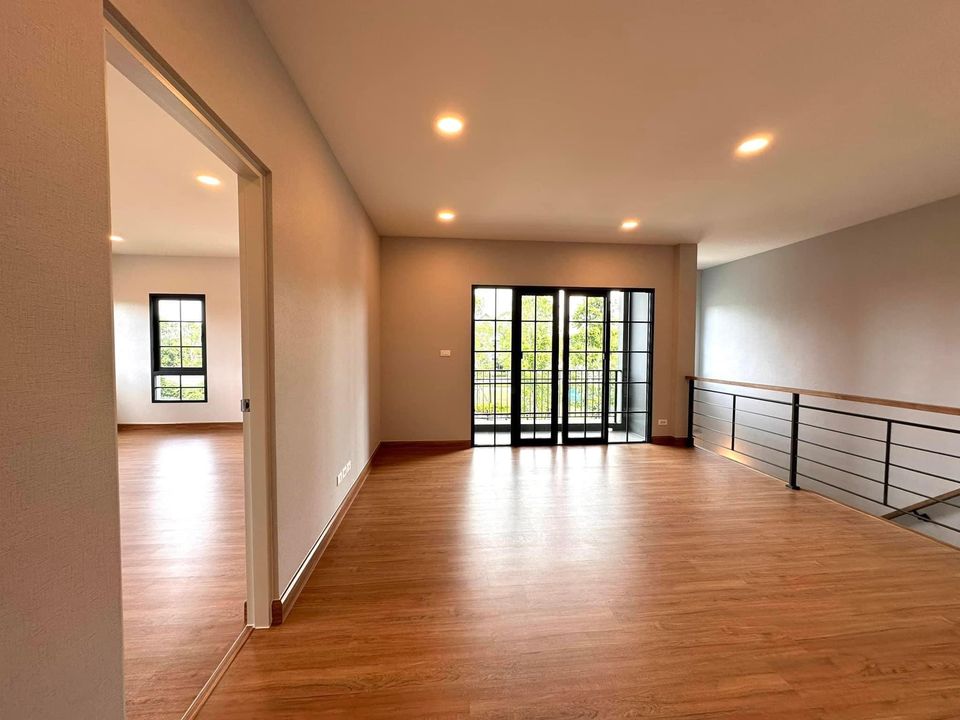 4 Bedroom House For Sale in Bang Kaeo, Bang Phli, Samut Prakan - Image 4