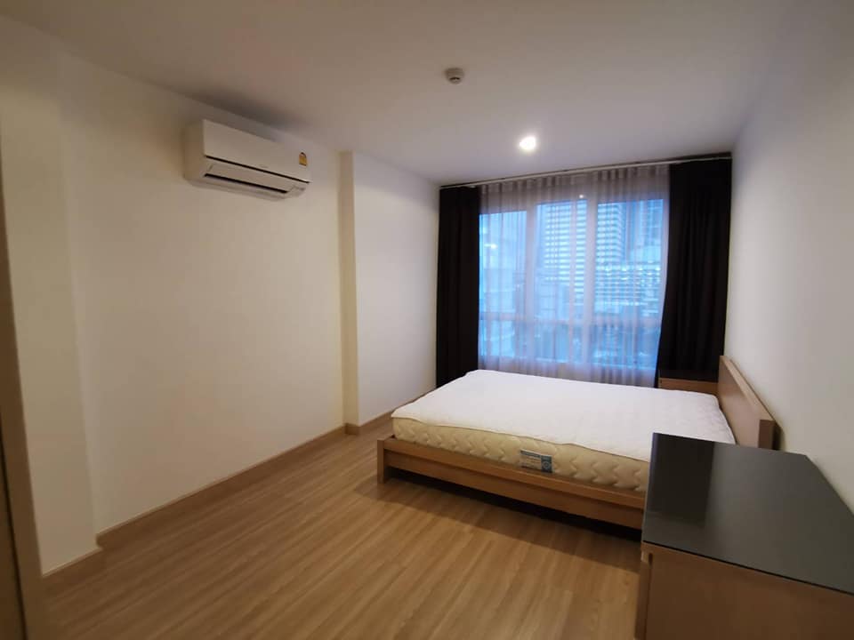 1 Bedroom Condo For Sale in Khlong Toei, Khlong Toei, Bangkok - Image 2