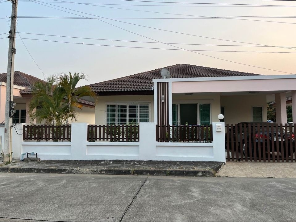 3 Bedroom House For Sale in San Phak Wan, Hang Dong, Chiang Mai - Image 1