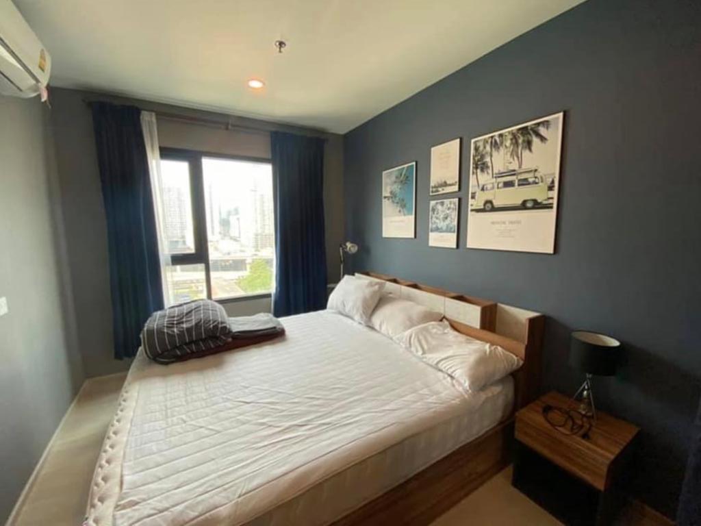 1 Bedroom Condo For Rent in Bang Kapi, Huai Khwang, Bangkok - Image 4