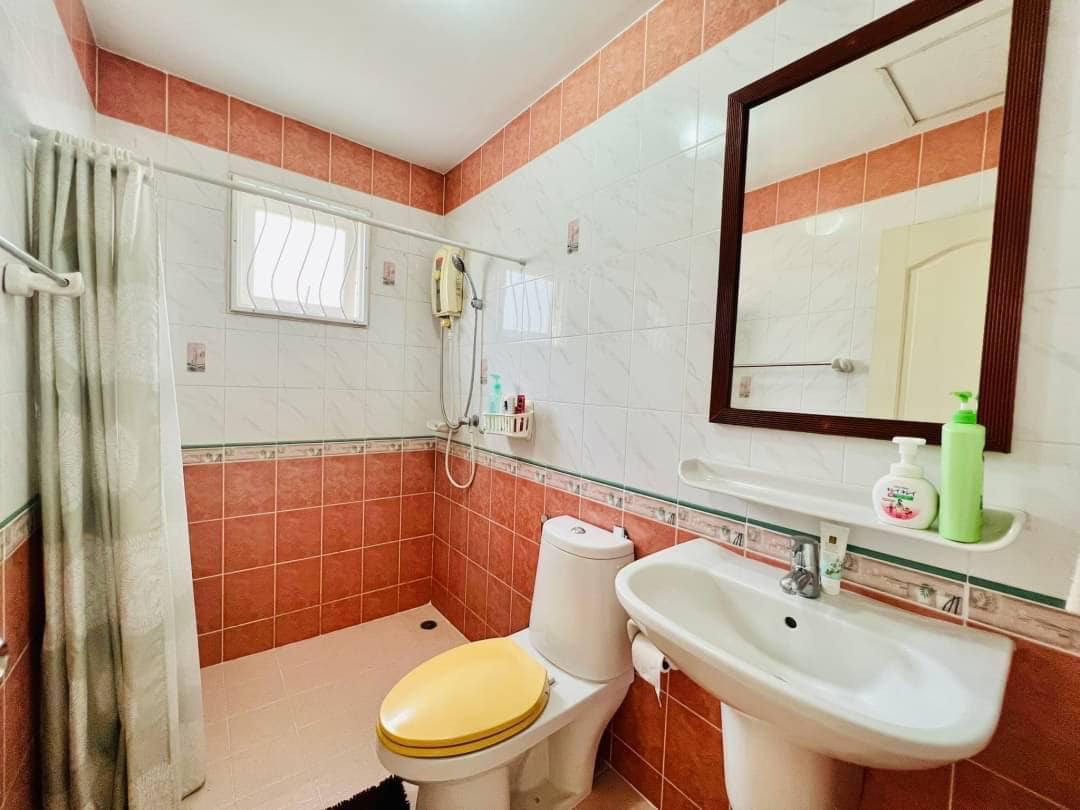 4 卧室 独立房屋  在  - Image 12