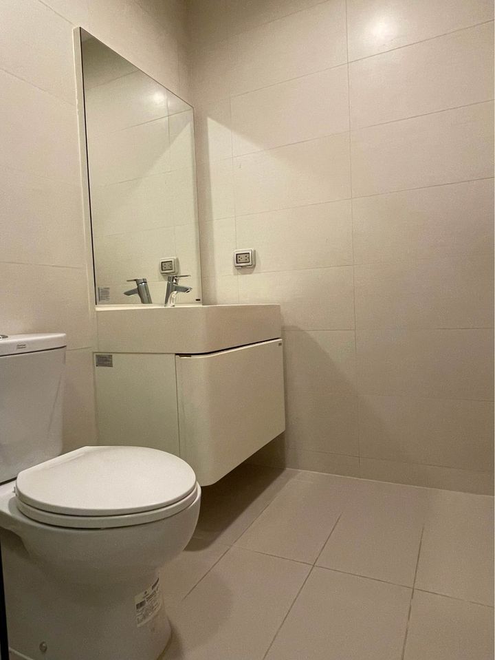 Condolette Midst Rama 9 - Image 10