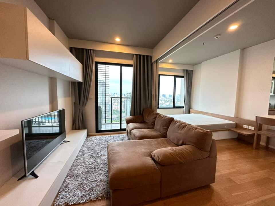 1 Bedroom Condo For Sale in Phra Khanong Nuea, Vadhana, Bangkok - Image 1