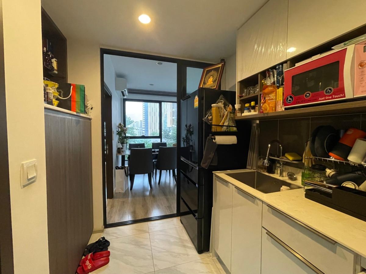 2 Bedroom Condo For Sale in Bang Kapi, Huai Khwang, Bangkok - Image 4