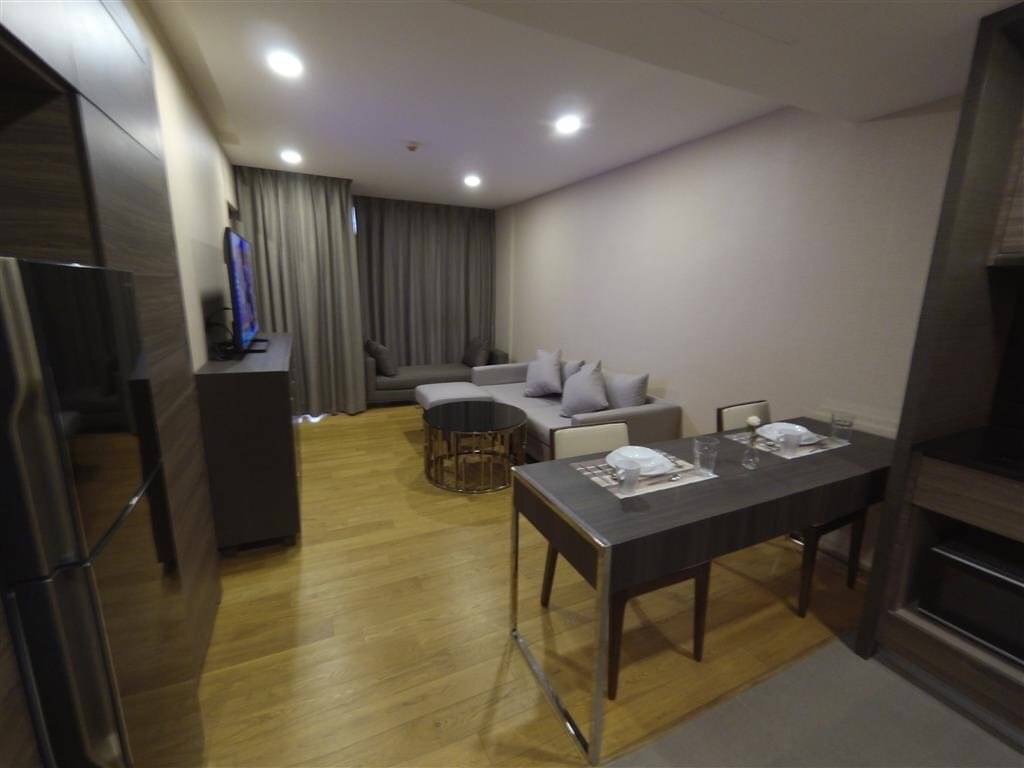 Klass Condo Langsuan - Image 2