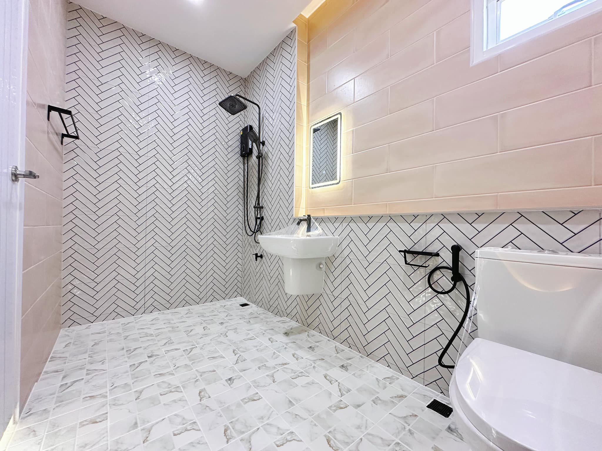 4 Bedroom House For Sale in Hang Dong, Hang Dong, Chiang Mai - Image 17