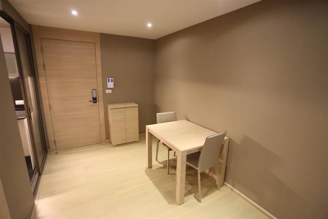 Klass Silom Condo - Image 3