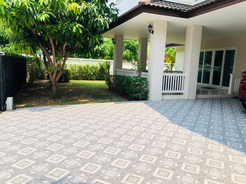 5 Bedroom House For Sale in Hang Dong, Hang Dong, Chiang Mai - Image 12