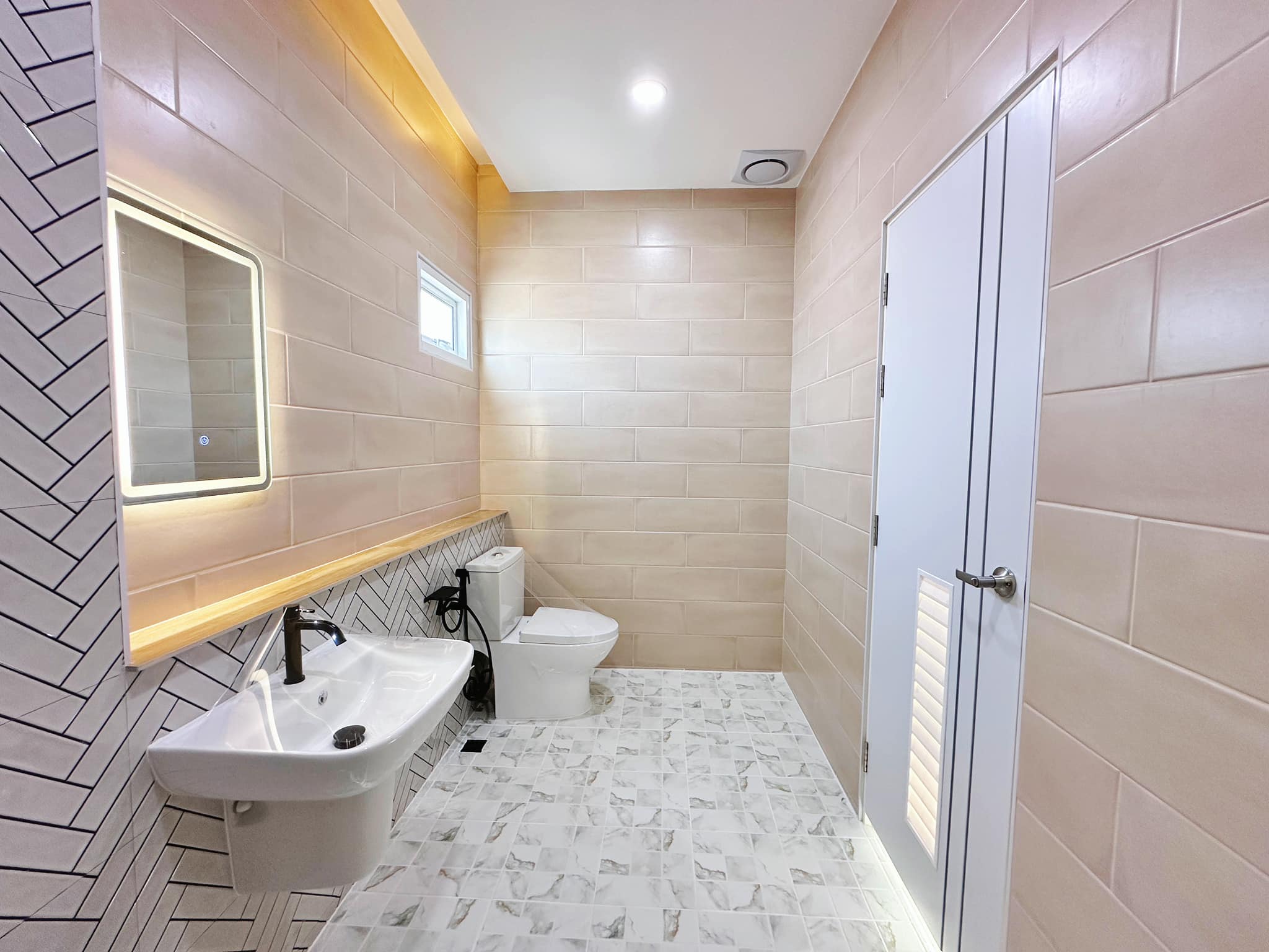 4 Bedroom House For Sale in Hang Dong, Hang Dong, Chiang Mai - Image 25
