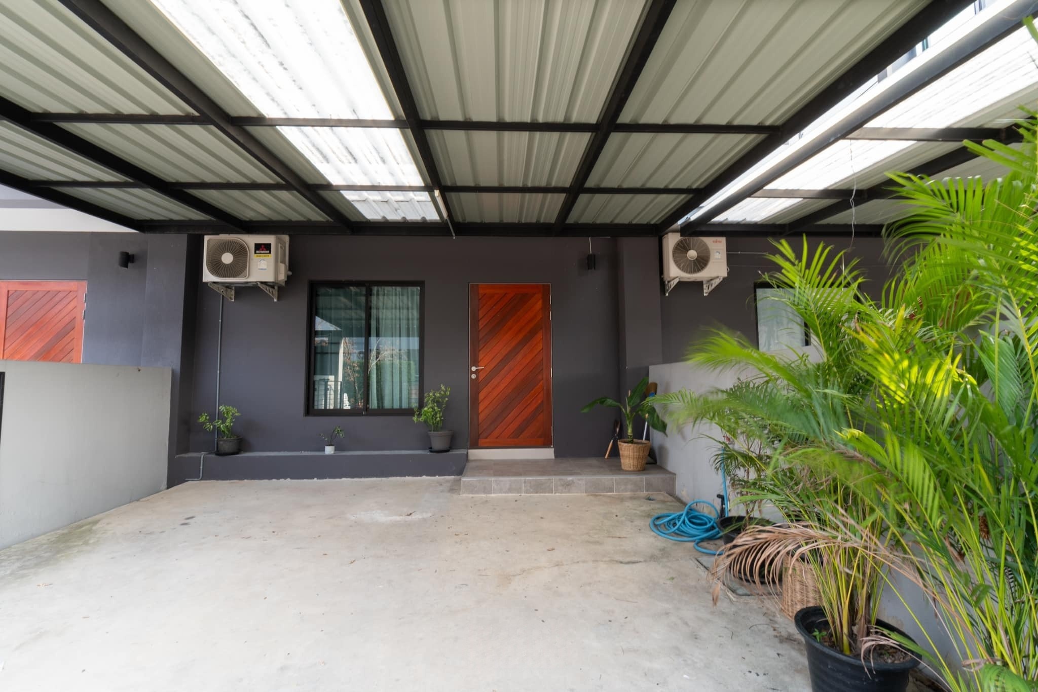 3 Bedroom Townhouse For Sale in Tha Sala, Mueang Chiang Mai, Chiang Mai - Image 1