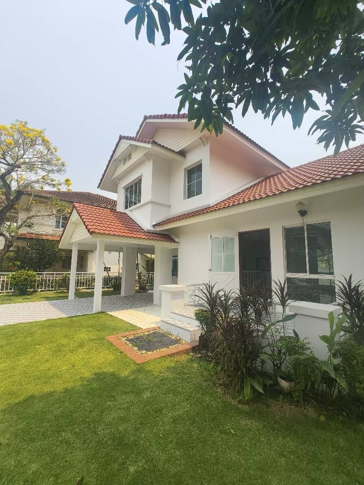 Chonlada Land&House - Image 2