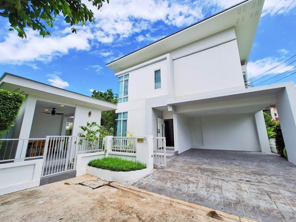 Land and Houses Park San Sai - Image 2