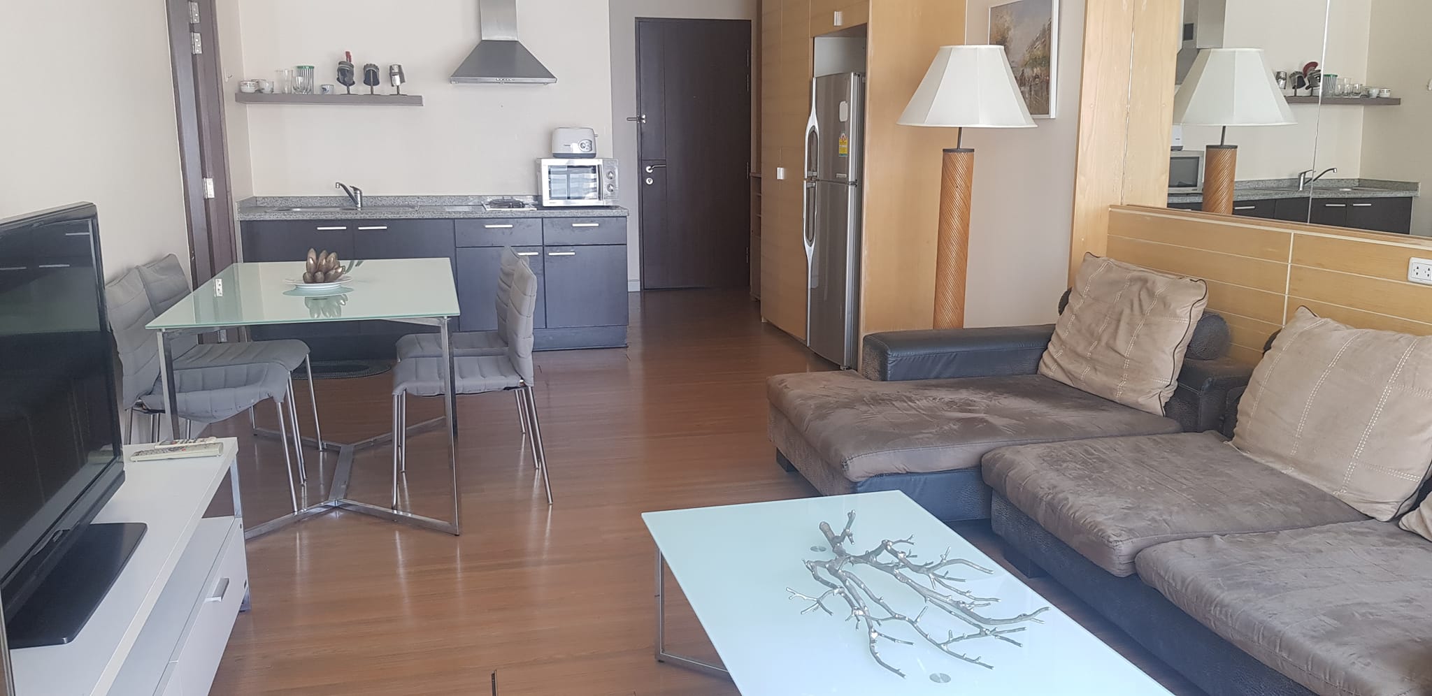 Trendy Condominium Sukhumvit 13 - Image 3
