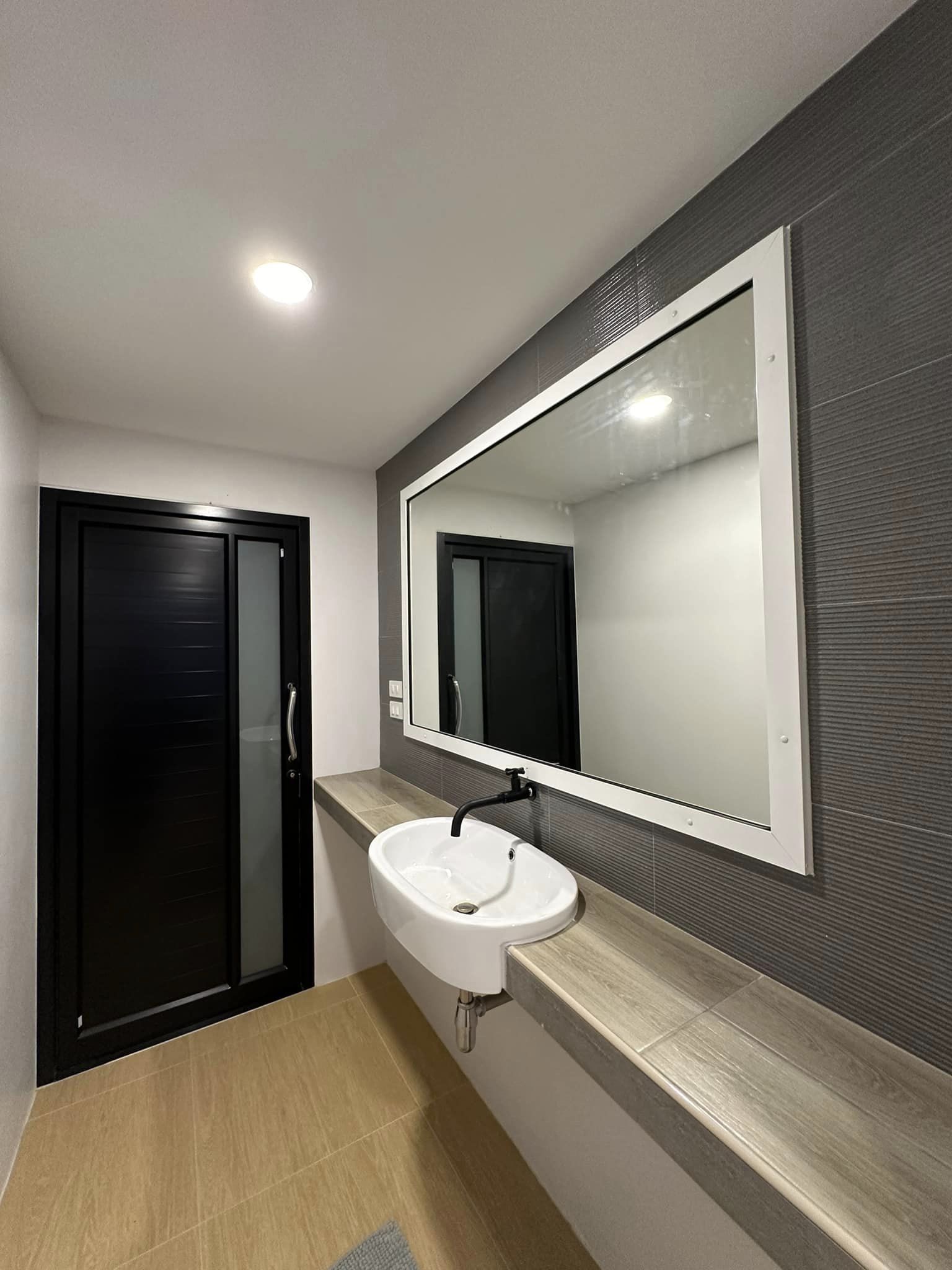 4 Bedroom House For Sale in San Phak Wan, Hang Dong, Chiang Mai - Image 8