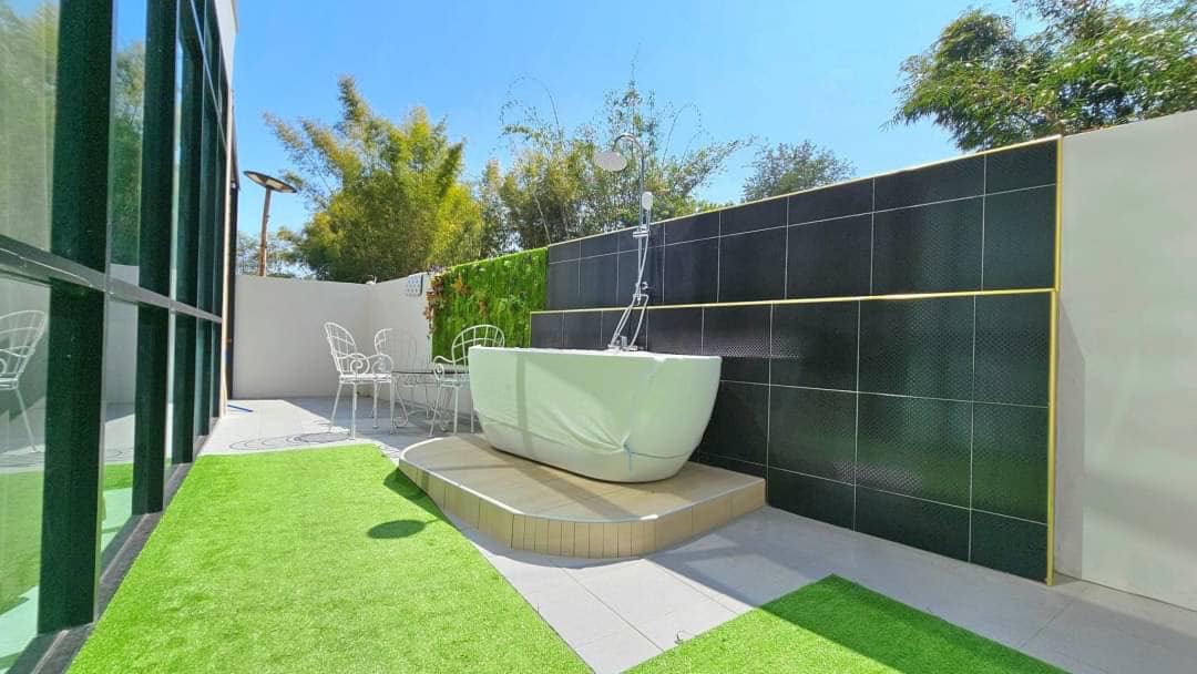 6 Bedroom House For Sale in Nam Phrae, Hang Dong, Chiang Mai - Image 2