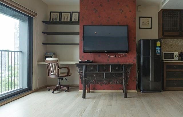 1 Bedroom Condo For Sale in Khlong Tan, Khlong Toei, Bangkok - Image 2