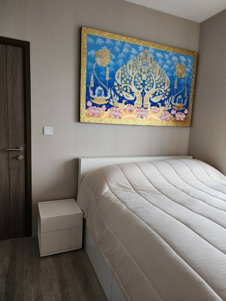 2 Bedroom Condo For Sale in Bang Kapi, Huai Khwang, Bangkok - Image 12