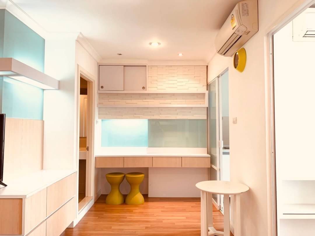 1 Bedroom Condo For Sale in Huai Khwang, Huai Khwang, Bangkok - Image 6