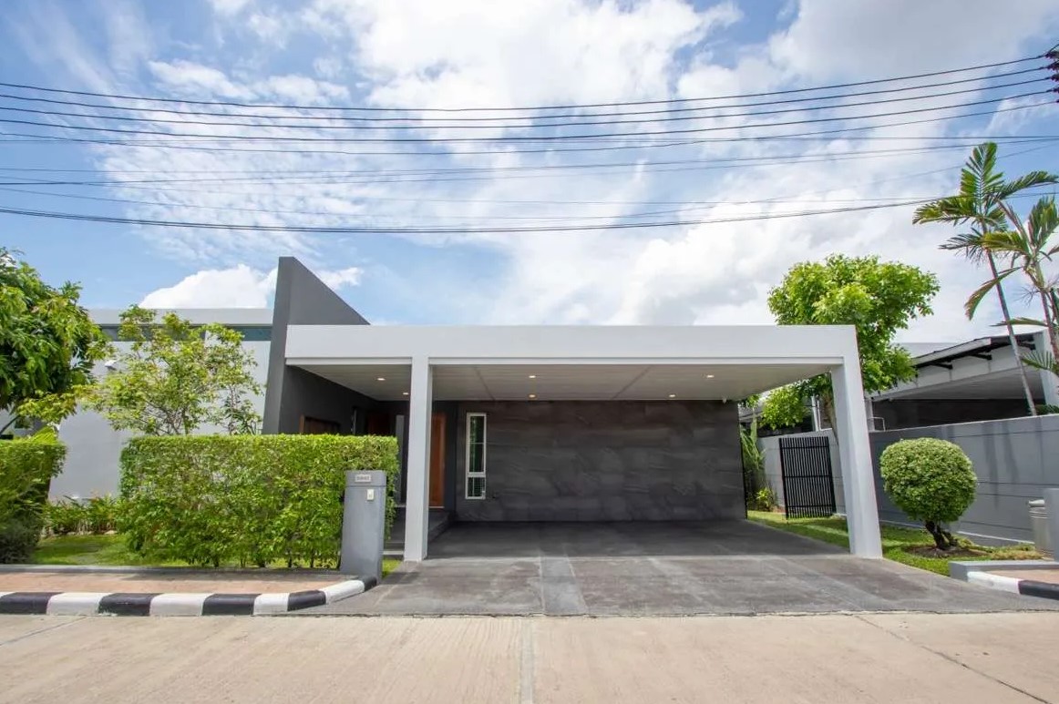 Rochalia Resort Villas - Image 1