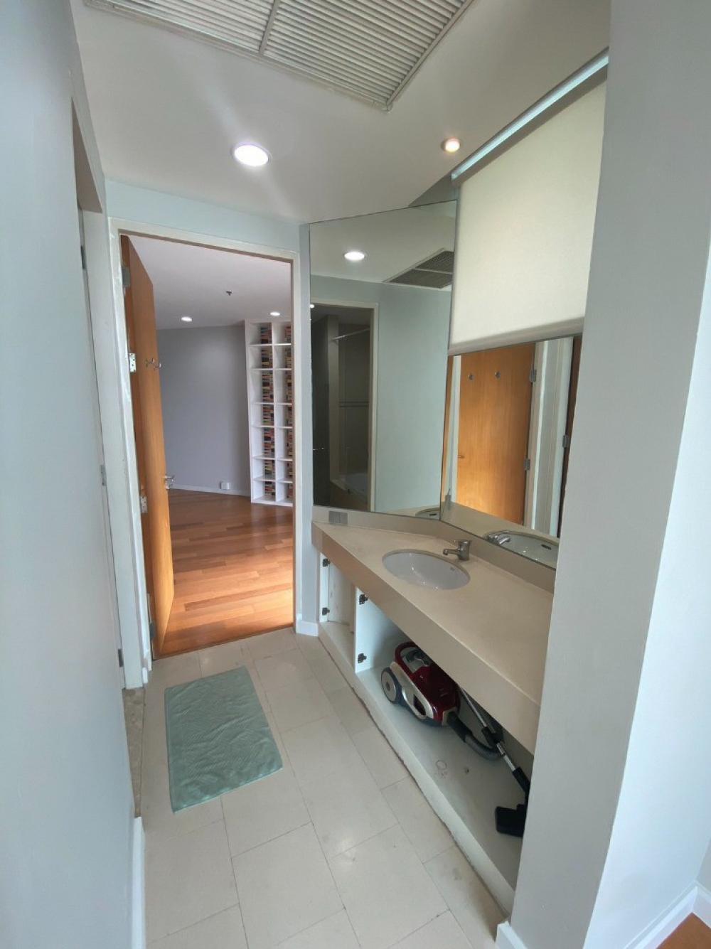 Chatrium Residence Riverside - Image 4
