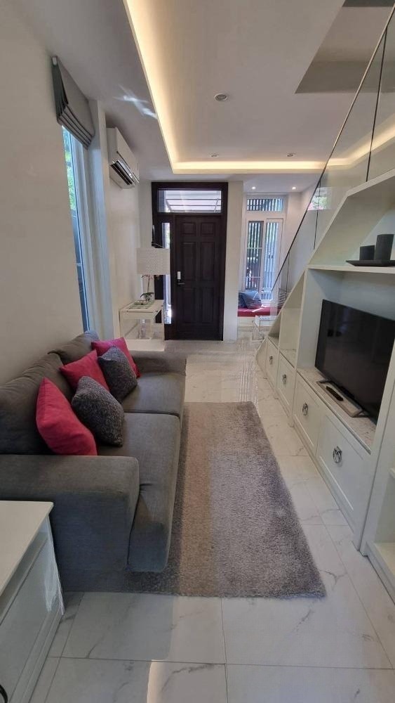 3 Bedroom Townhouse  in Khlong Tan Nuea, Vadhana, Bangkok - Image 1