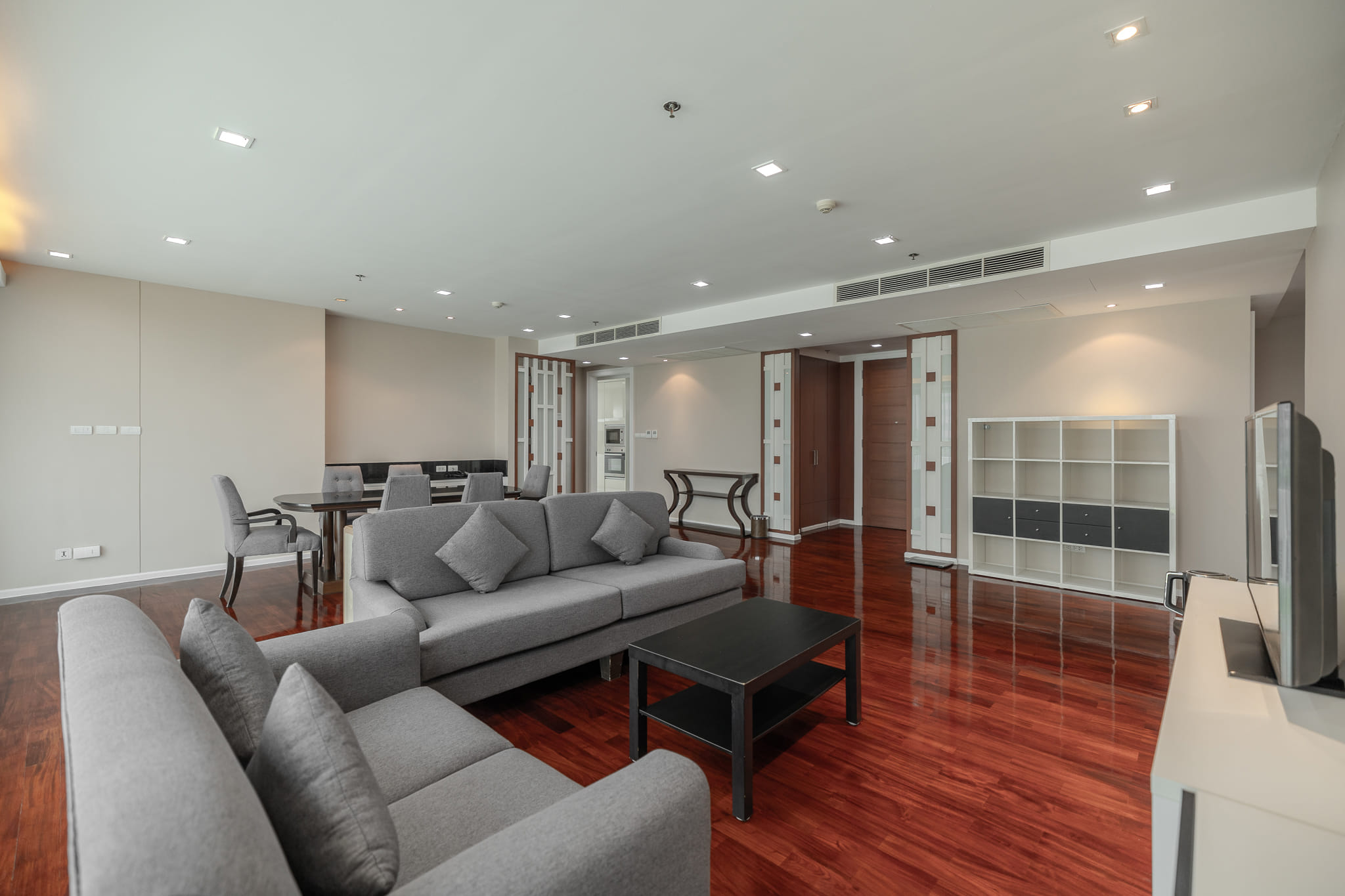 จีเอ็ม เซอร์วิส อพาร์ตเมนท์ (GM Service Apartment) - Image 1