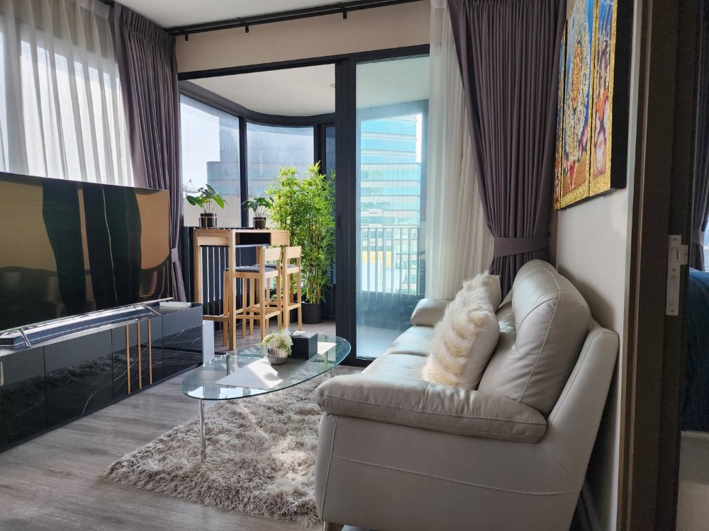 2 Bedroom Condo For Sale in Bang Kapi, Huai Khwang, Bangkok - Image 16