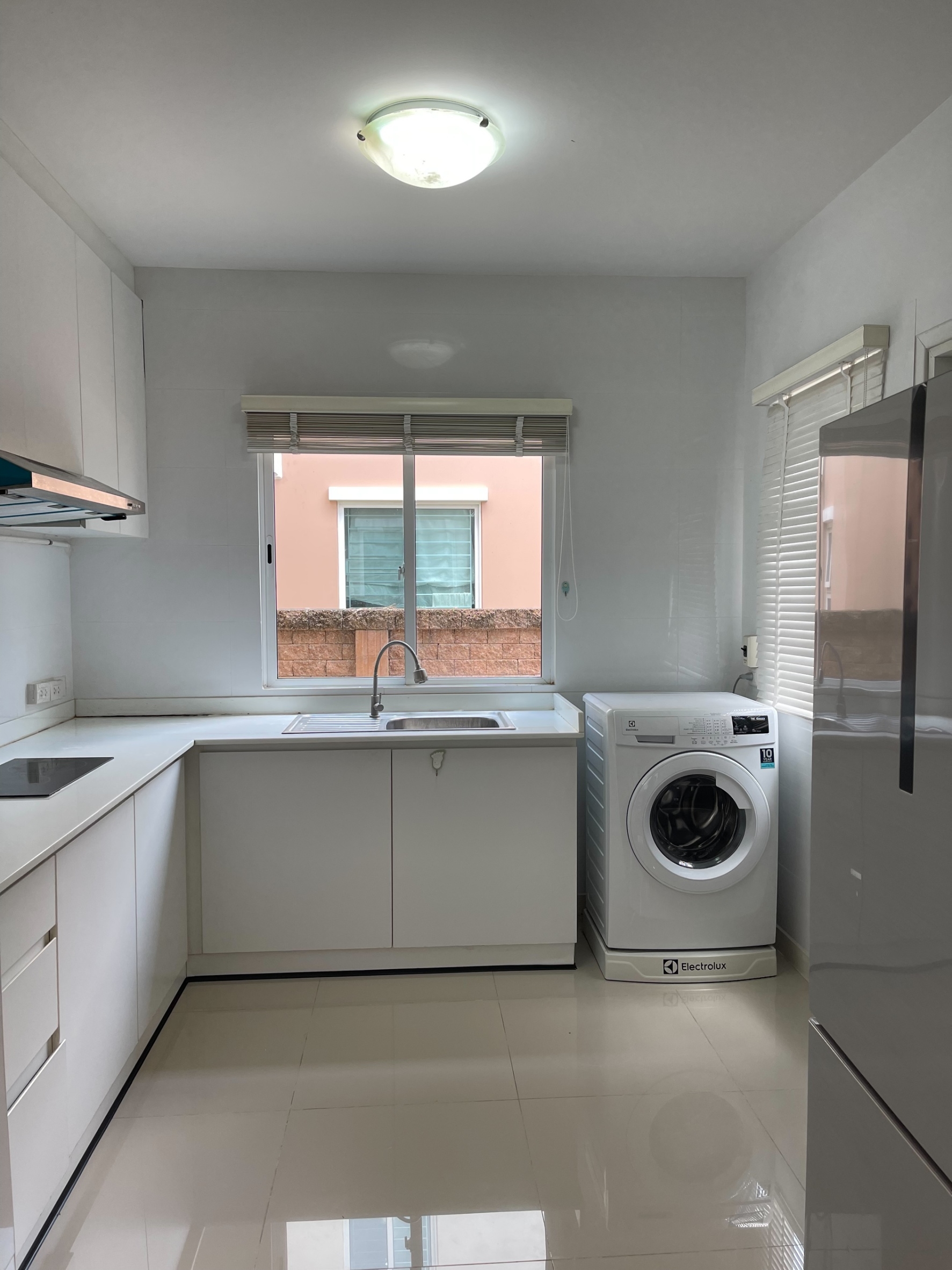 3 ห้องนอน บ้านเดี่ยว สำหรับเช่า ใน บางแก้ว, บางพลี, สมุทรปราการ - Image 4