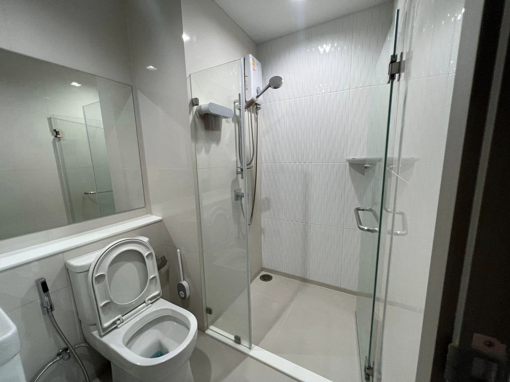 Life Asoke Hype - Image 6